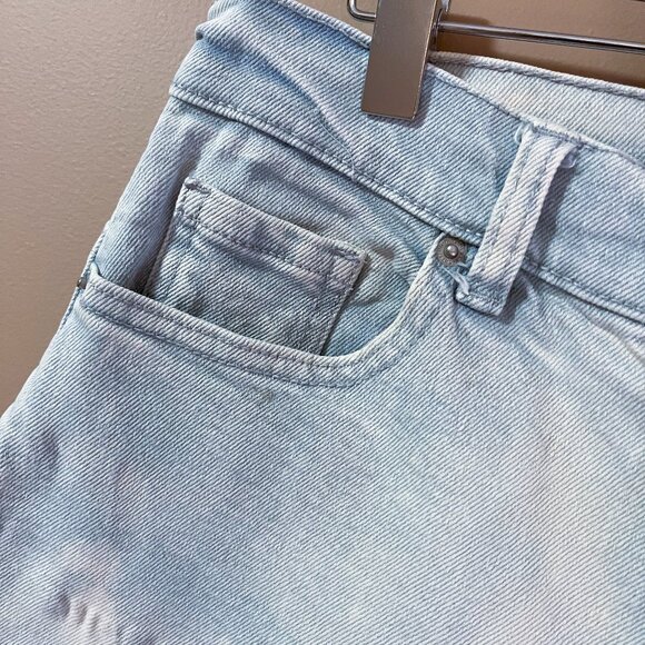 NEARLY NEW High Rise Jean Mom Rolled Stretch waist Bleach distressed Shorts Sz M - Picture 9 of 10